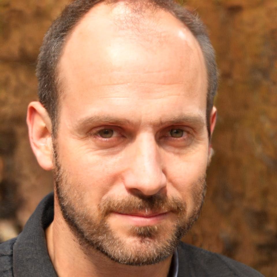 Lachlan Sutherland, Strategy Director at arionexvia